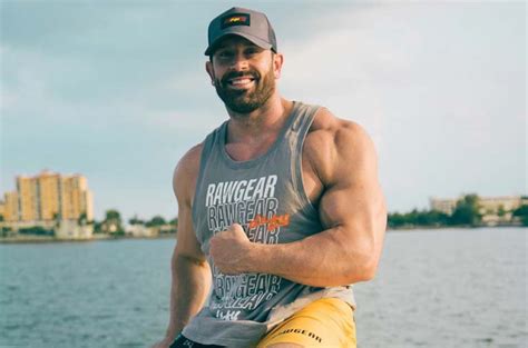 Bradley Martyn – Age, Bio, Height, Weight, Girlfriend, Net Worth